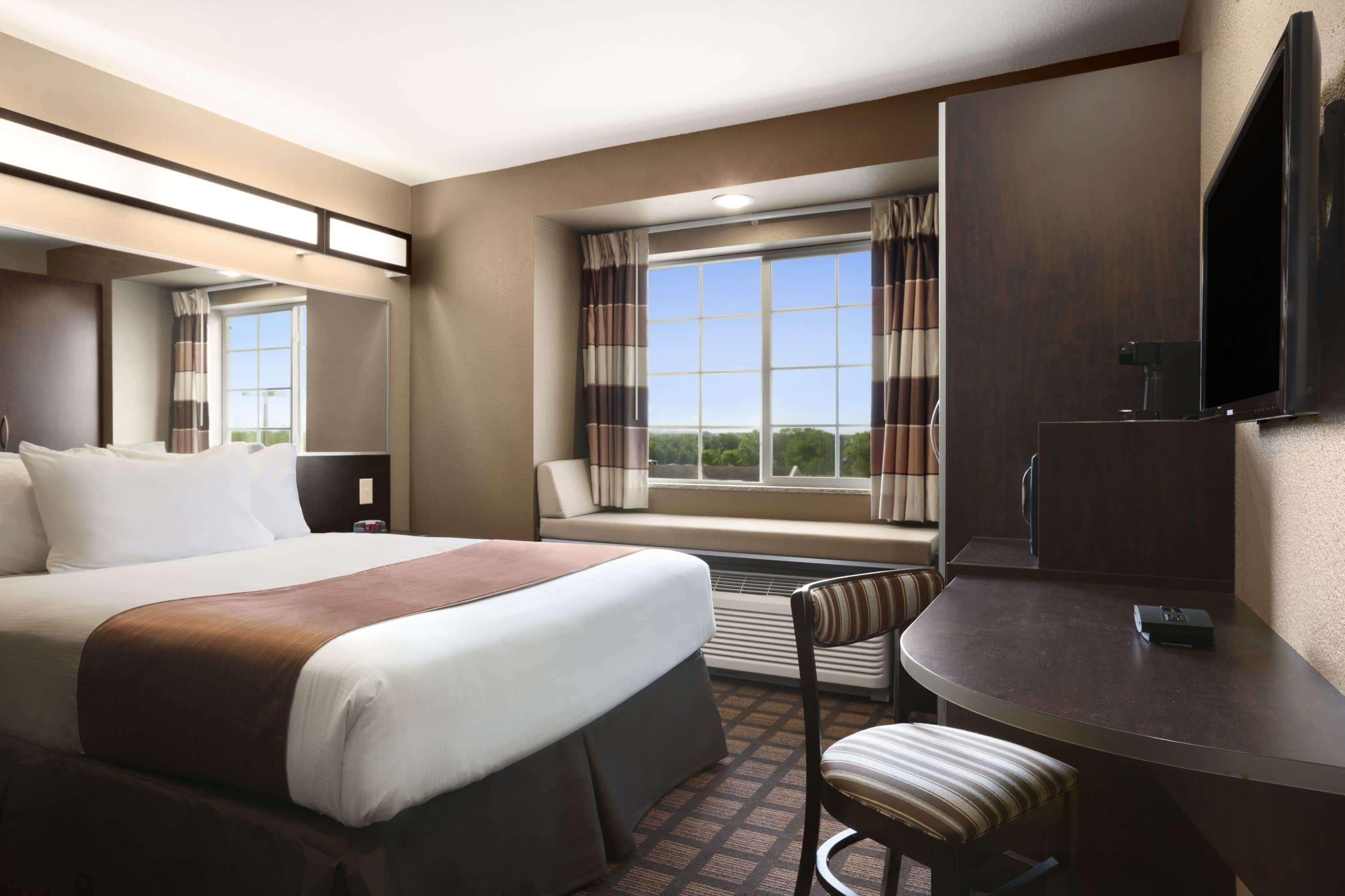 Microtel Inn & Suites Kenedy Buitenkant foto
