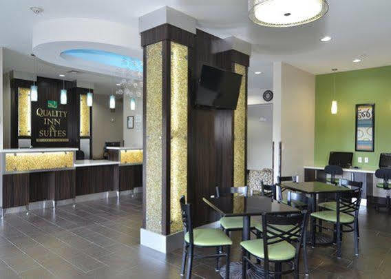 Microtel Inn & Suites Kenedy Buitenkant foto